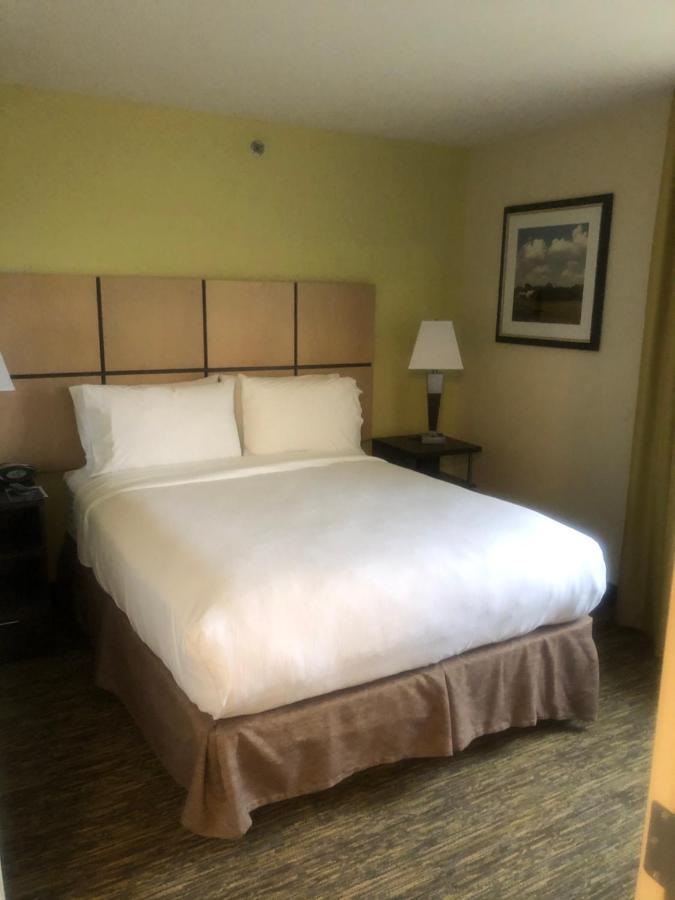 Candlewood Suites Owasso By Ihg Esterno foto