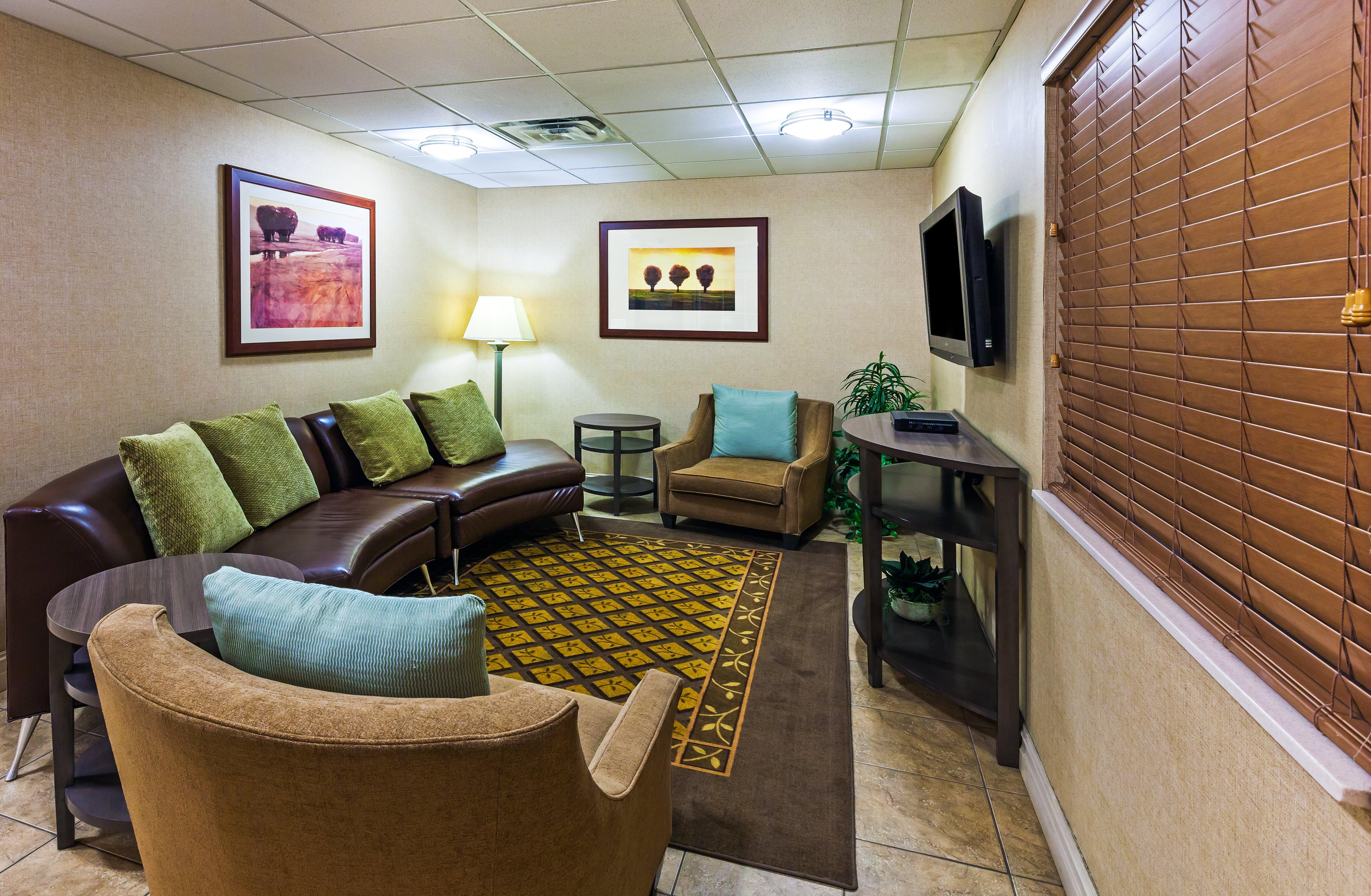 Candlewood Suites Owasso By Ihg Esterno foto