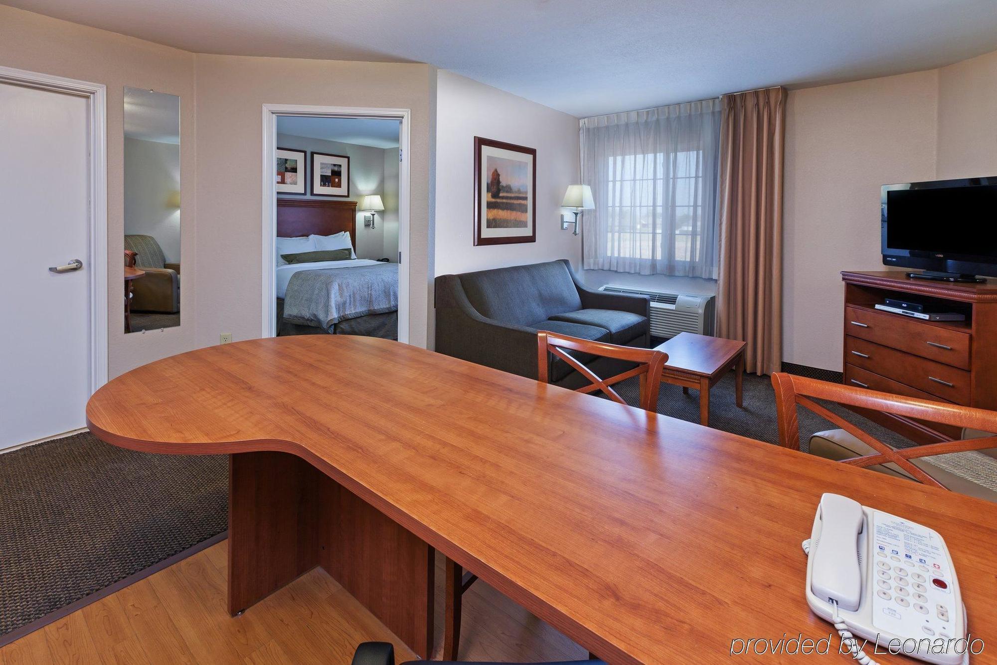 Candlewood Suites Owasso By Ihg Esterno foto